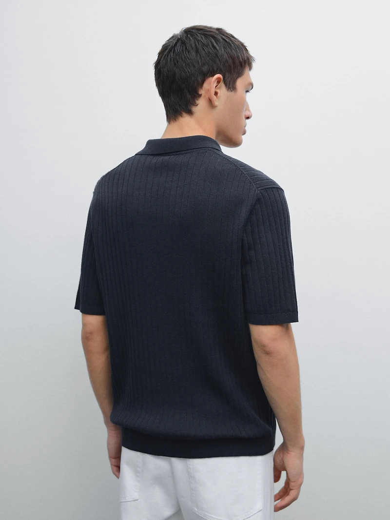 Ribbed knit short sleeve polo shirt