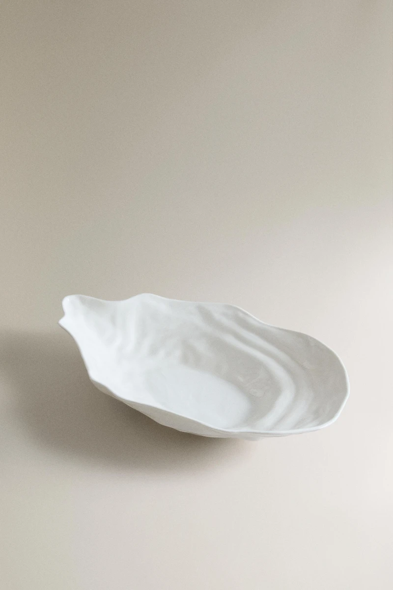 LARGE PORCELAIN SHELL SERVING DISH