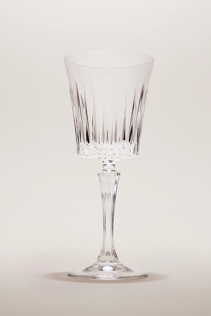 VERRE CRISTALLIN RELIEF