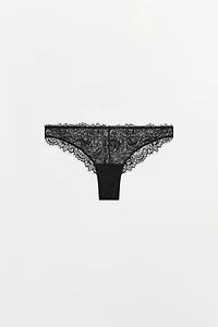 CULOTTE EN DENTELLE