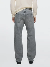 Straight-leg jeans