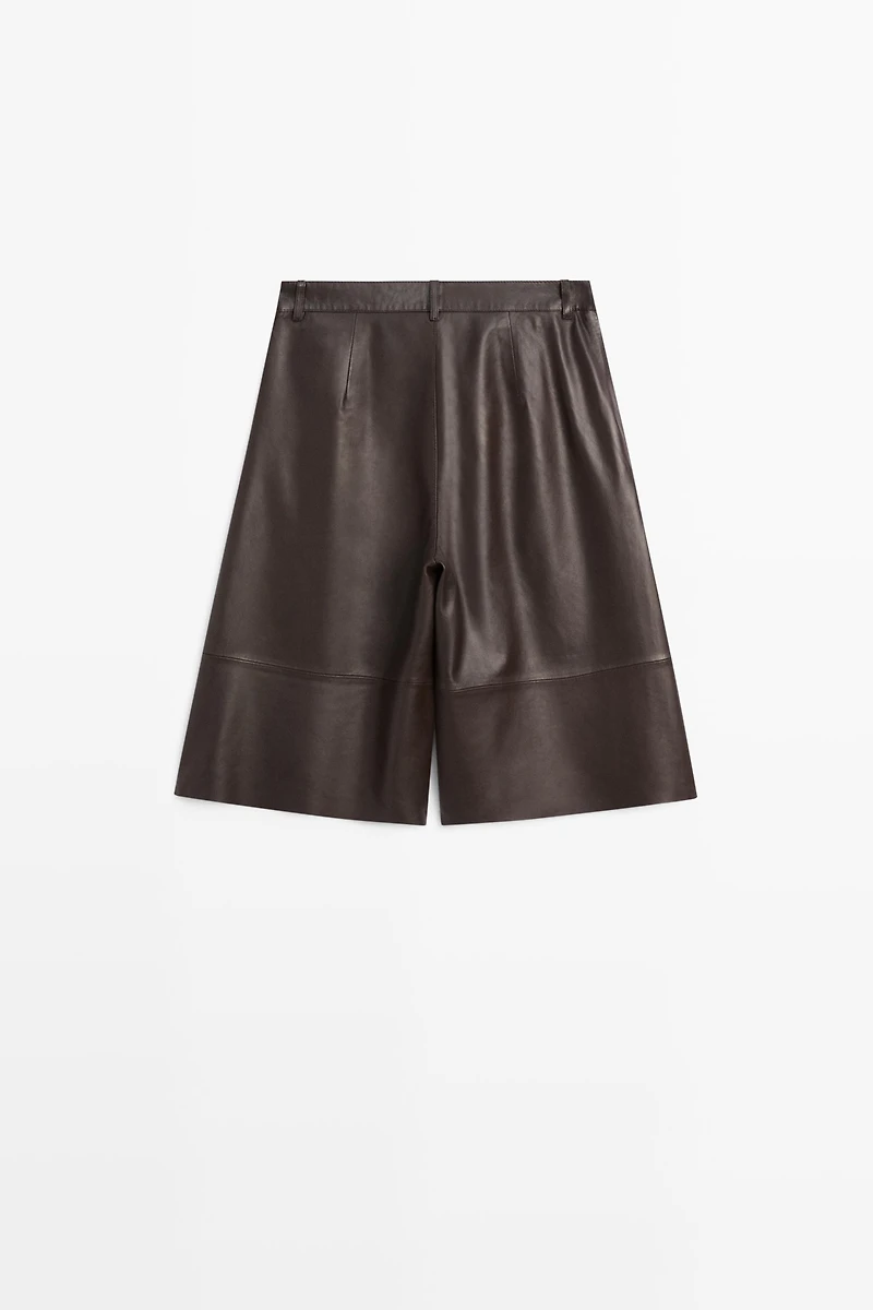 Long nappa leather Bermuda shorts