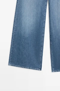 Loose-fit wide-leg jeans
