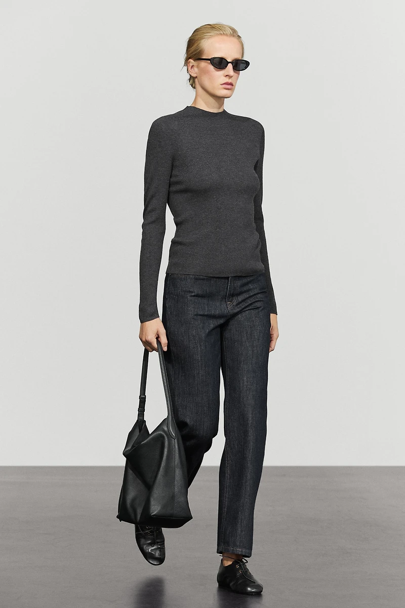 Ribbed knit mock turtleneck sweater