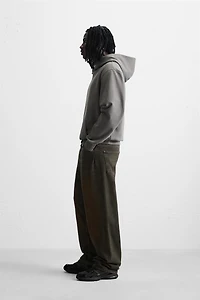 BASIC HOODIE SWEATSHIRT