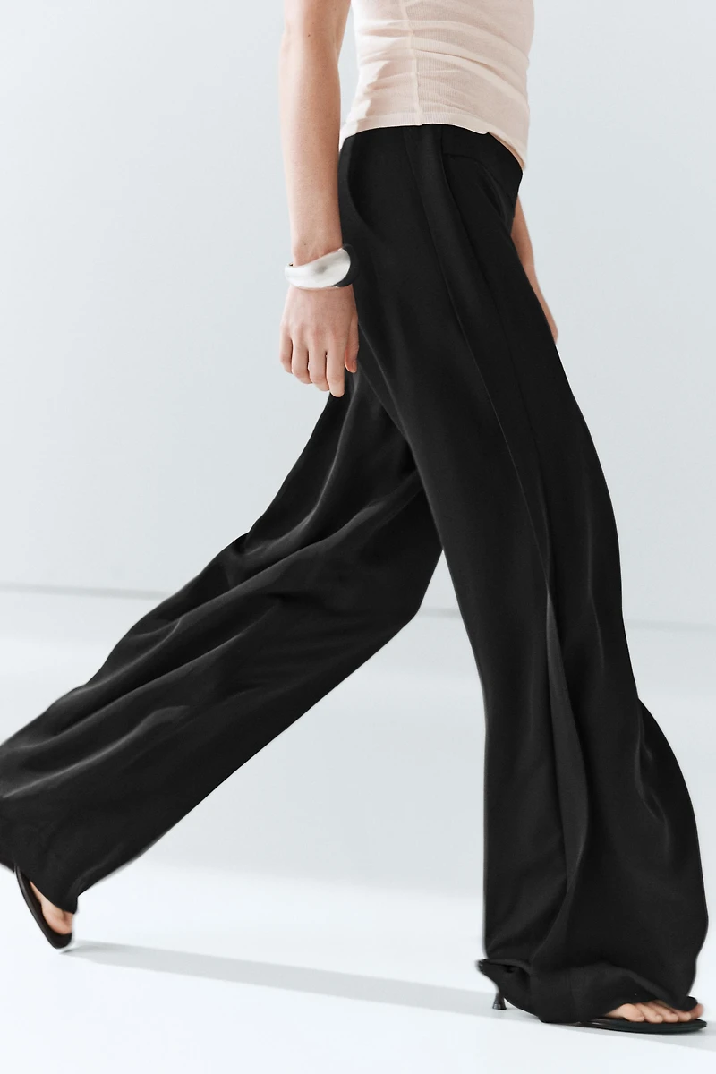 Straight-leg flowing pants