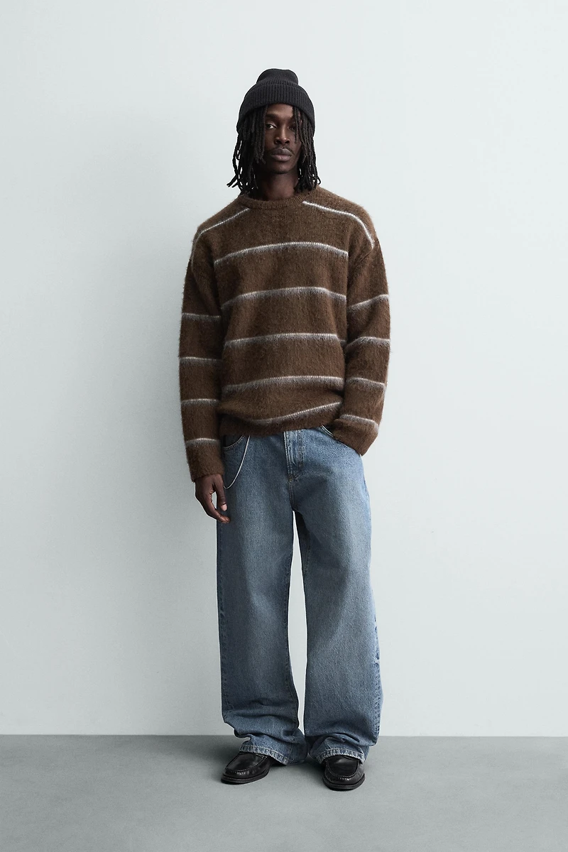 PULL TEXTURÉ À RAYURES