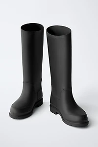 TALL RAIN BOOTS