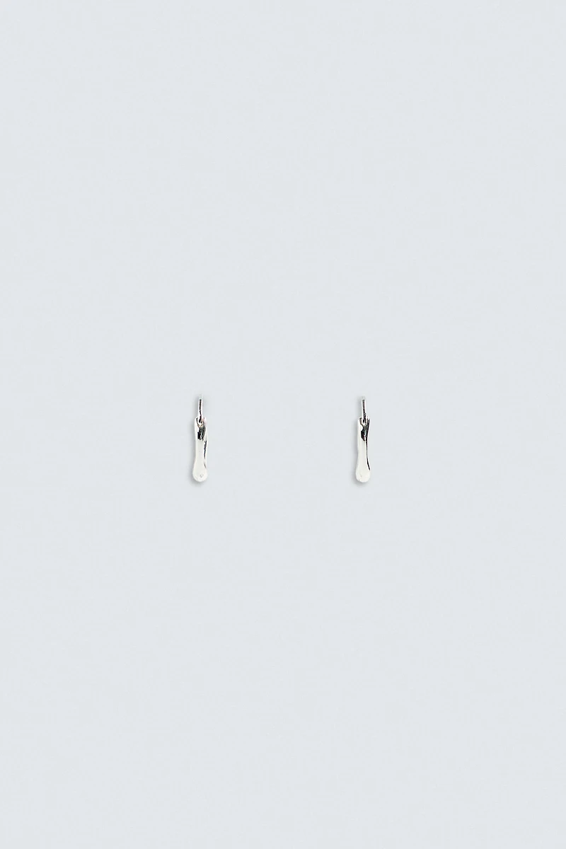 IRREGULAR HOOP EARRINGS