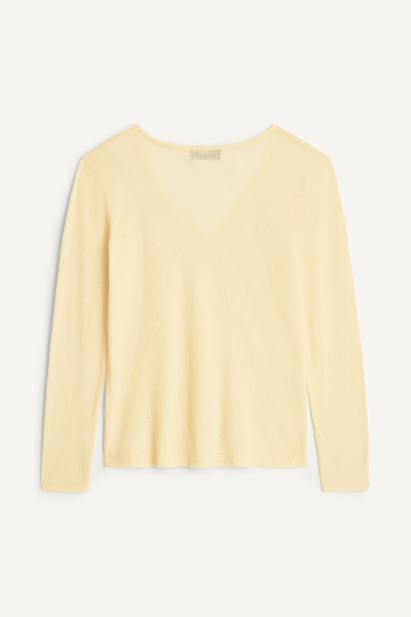 LIMITED EDITION V-NECK T-SHIRT