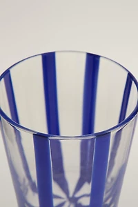 GLASS TUMBLER WITH LINE DESIGN