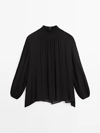 Blouse fluide à col contrastant