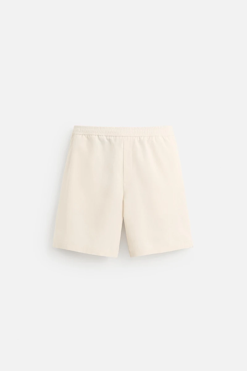 TEXTURED REGULAR FIT SHORTS