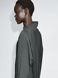 Robe midi à encolure en V avec nœud