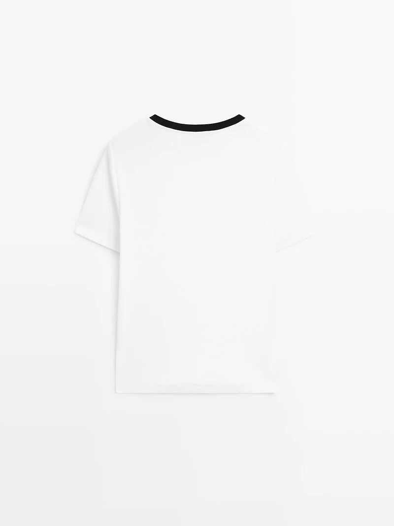 Short sleeve T-shirt with pocket details