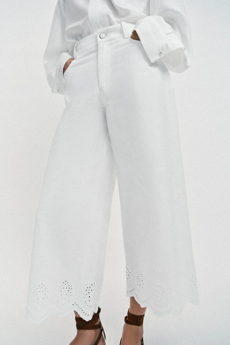 EMBROIDERED EYELET CULOTTES