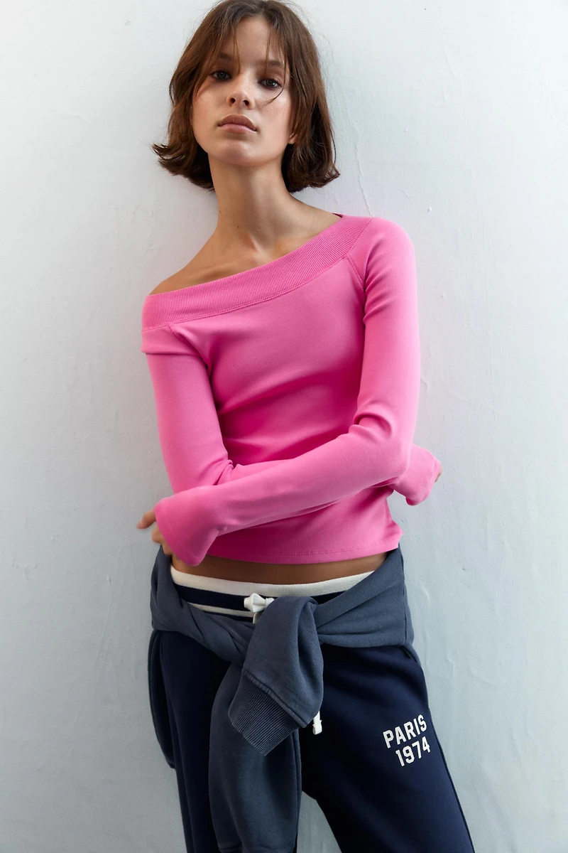 RIBBED BOAT NECK T-SHIRT