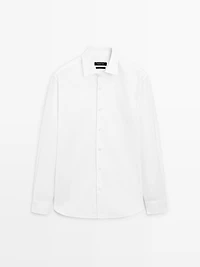 Regular fit textured shirt