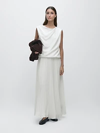 Long matching dress with pleated detail