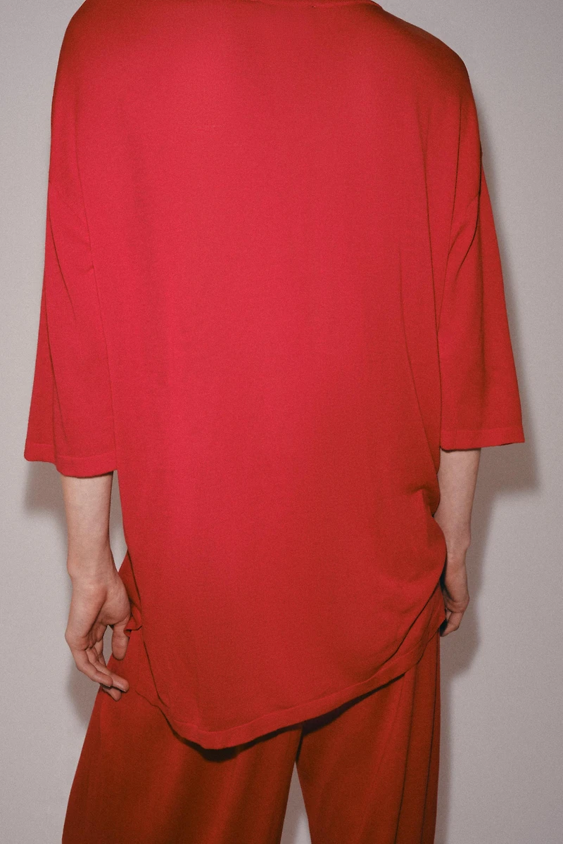 OVERSIZED KNIT TOP