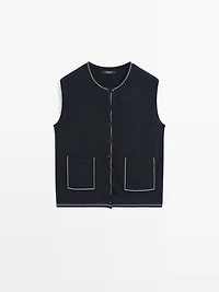 Knit vest with pocket details