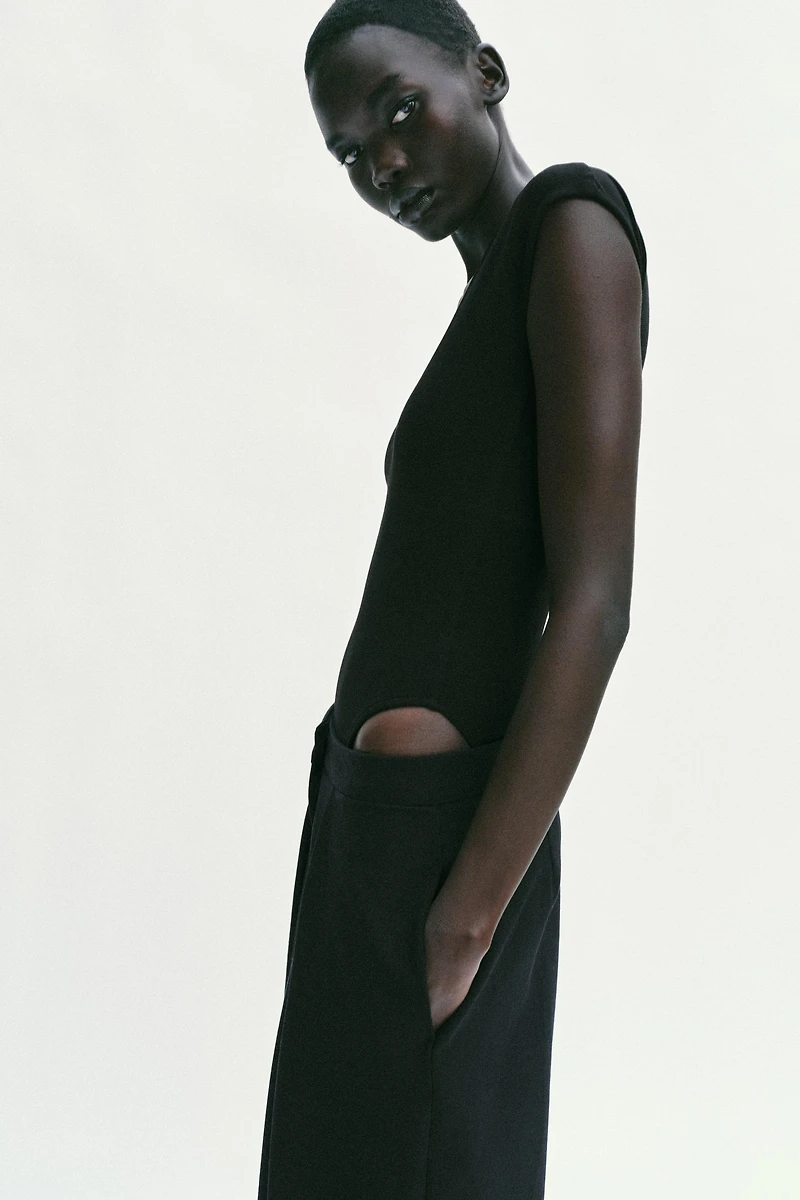ROUND NECK BODYSUIT