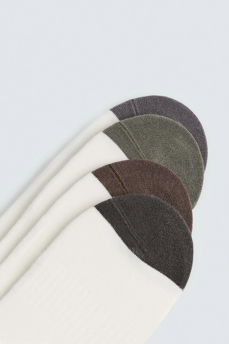 PACK OF 4 INVISIBLE SOCKS