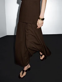 Knit dress with contrast gathered detail