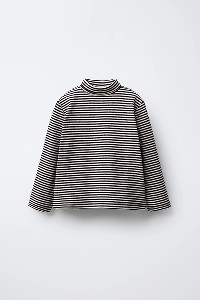 TURTLENECK TOP