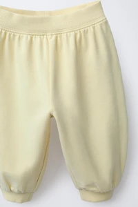 SWEATSHIRT AND JOGGER PANTS SET