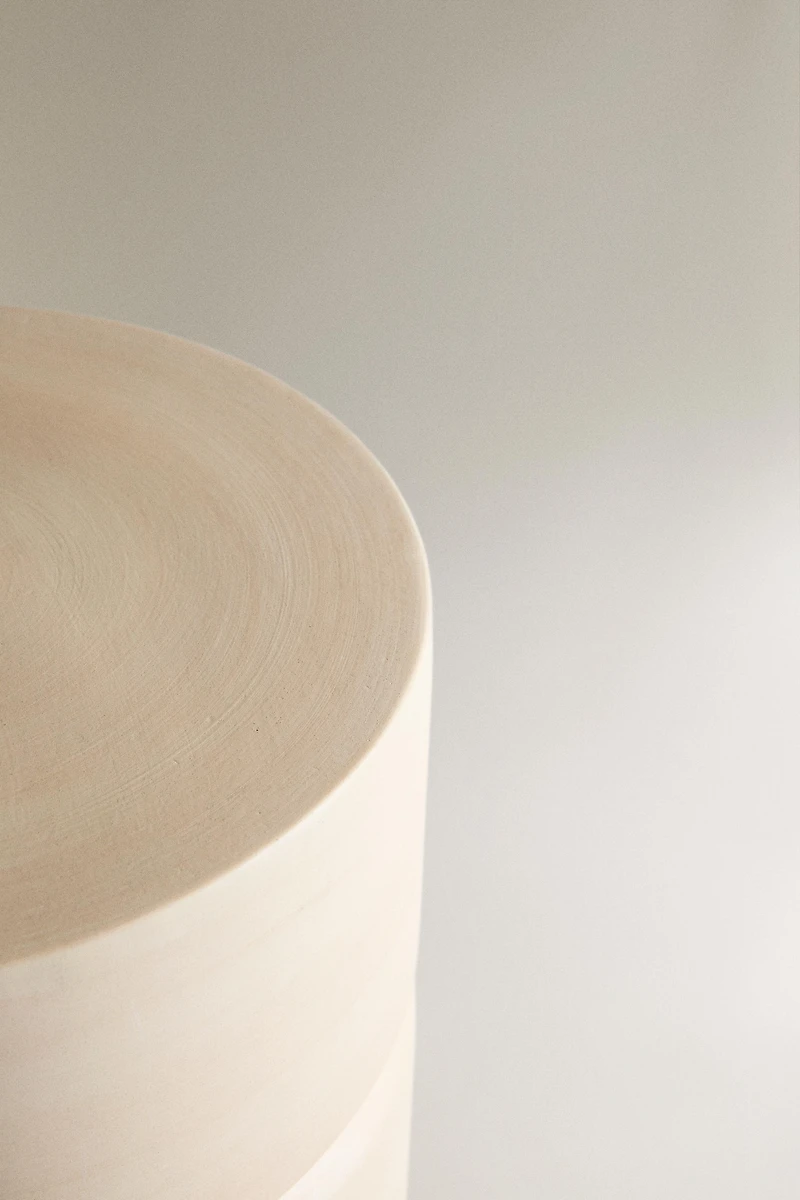TABLE D'APPOINT EN GRÈS
