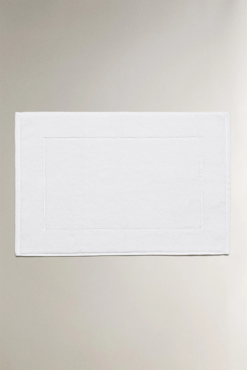 EXTRA-SOFT BATH MAT