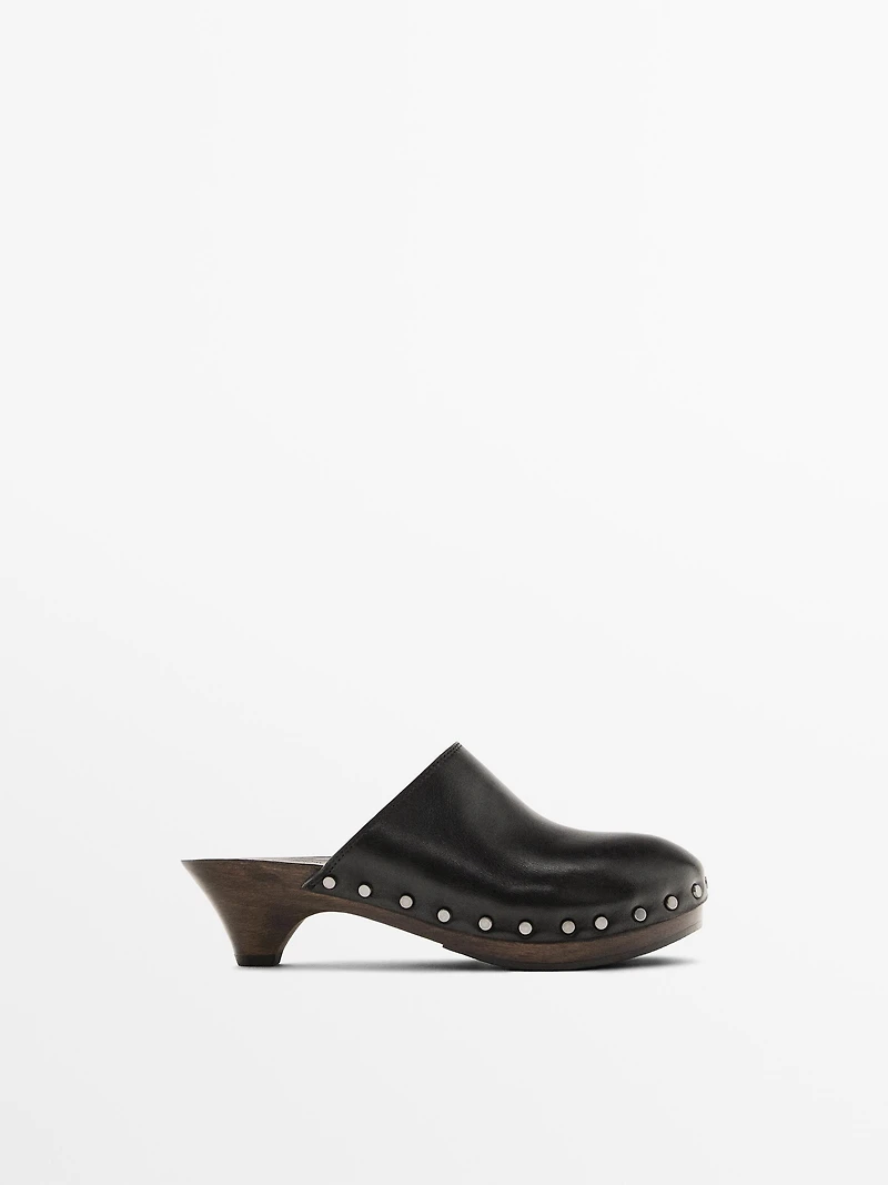 High-heel clogs