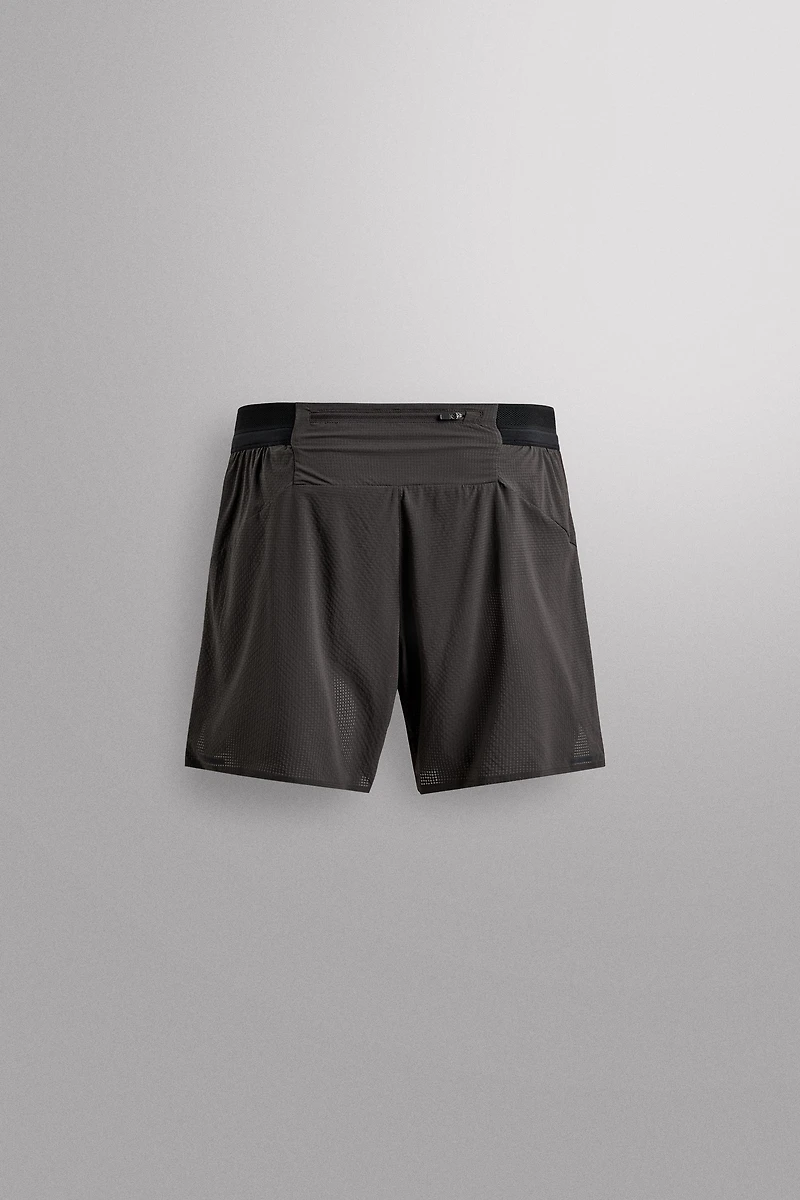 COLOR BLOCK RUNNING SHORTS