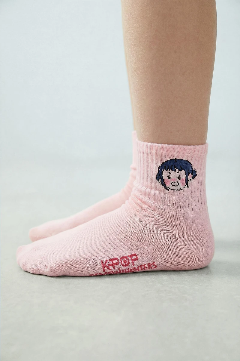 THREE-PACK OF KPOP DEMON HUNTERS™ NETFLIX © MID-CALF SOCKS