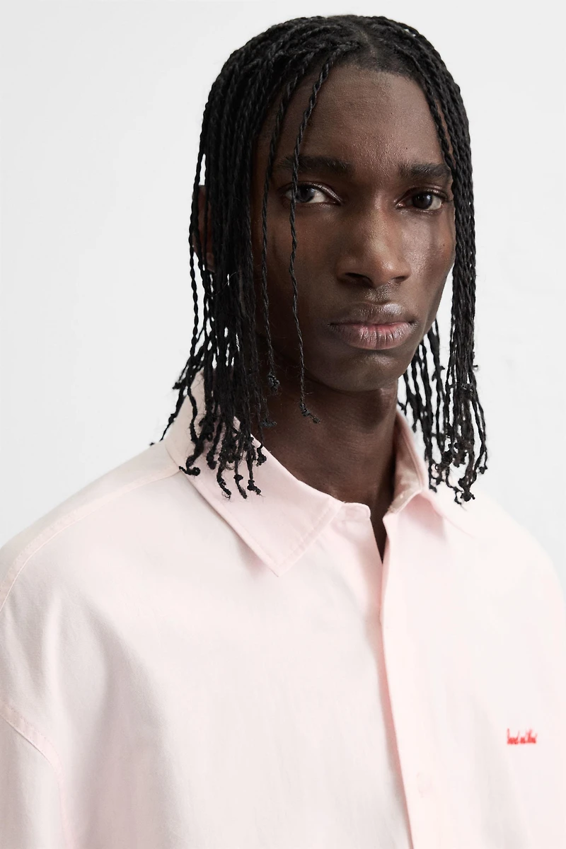 CONTRAST EMBROIDERY SHIRT