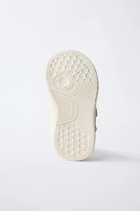 TENNIS CŒURS BAREFOOT