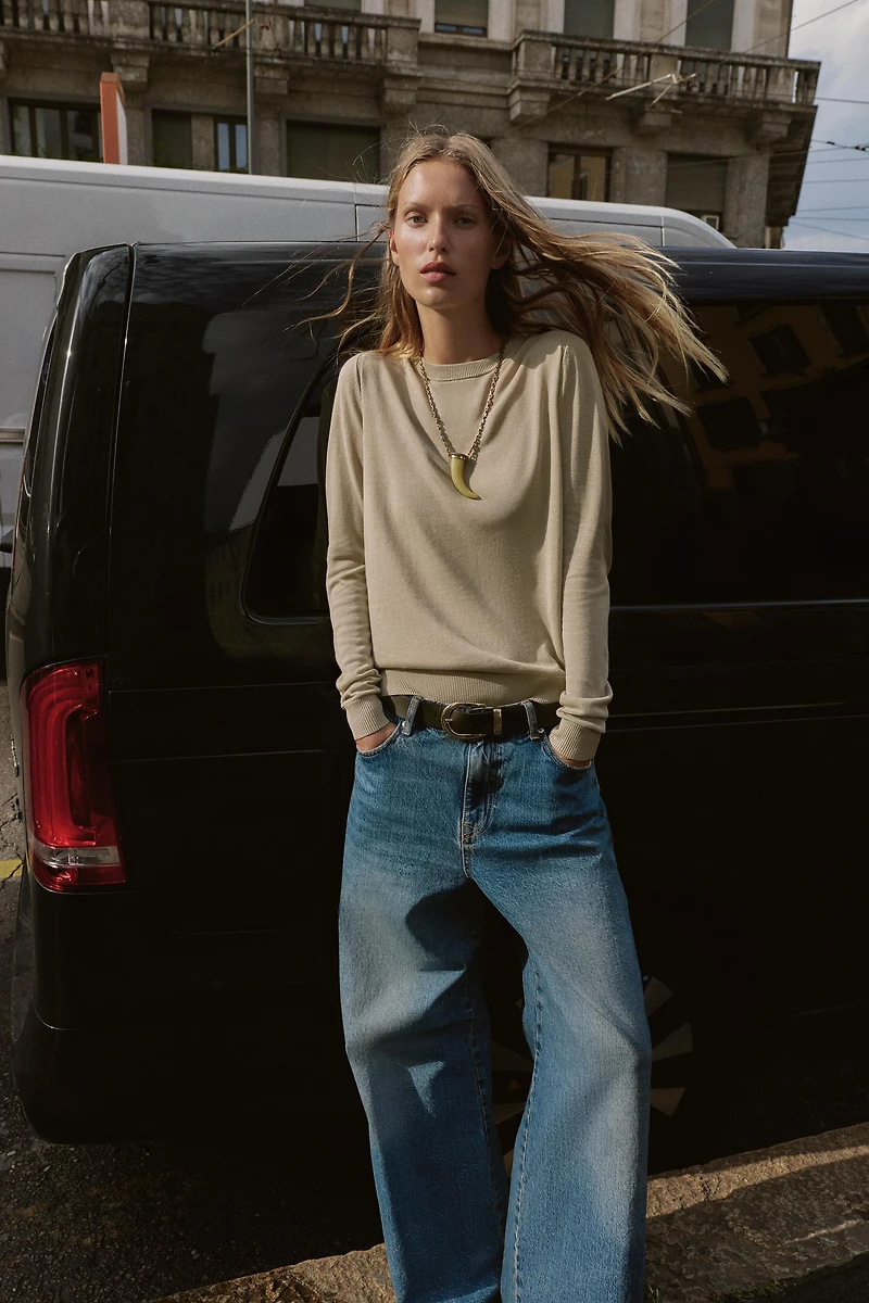 FINE KNIT SWEATER