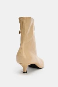 LEATHER HEELED ANKLE BOOTS