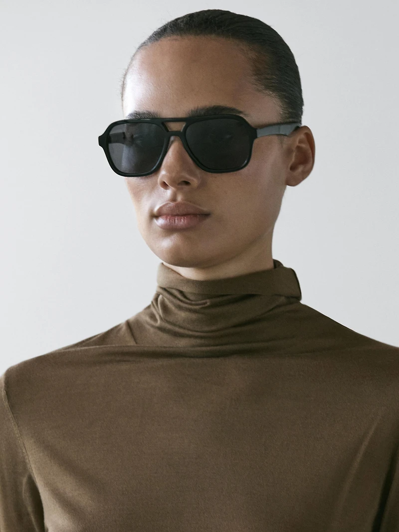 Flowing midi skirt with ruffles