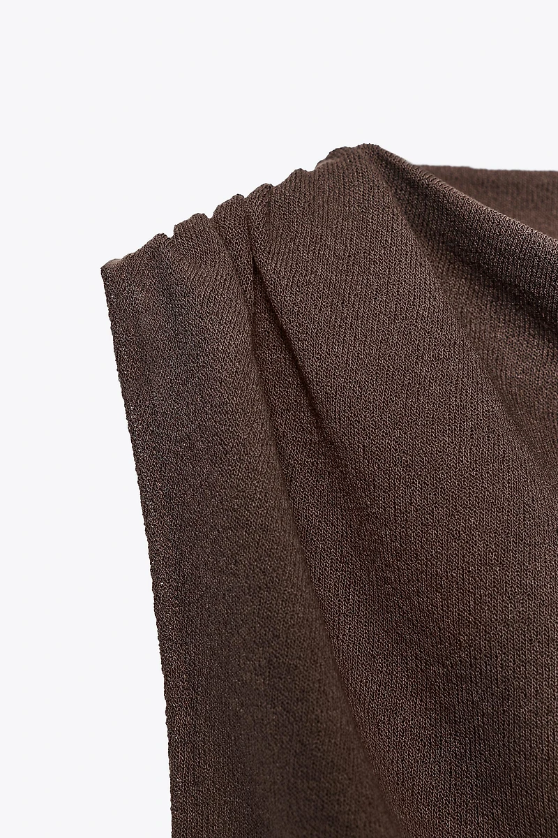 TOP EN MAILLE COUPÉ