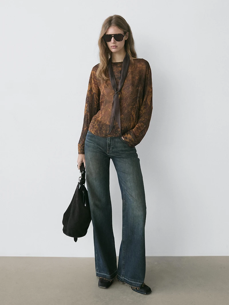 Flowing printed blouse