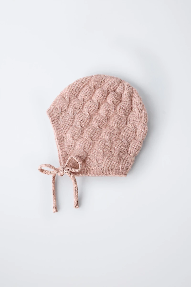 CABLE KNIT BONNET