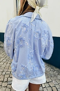 CHEMISE BRODÉE STRUCTURE FLEUR