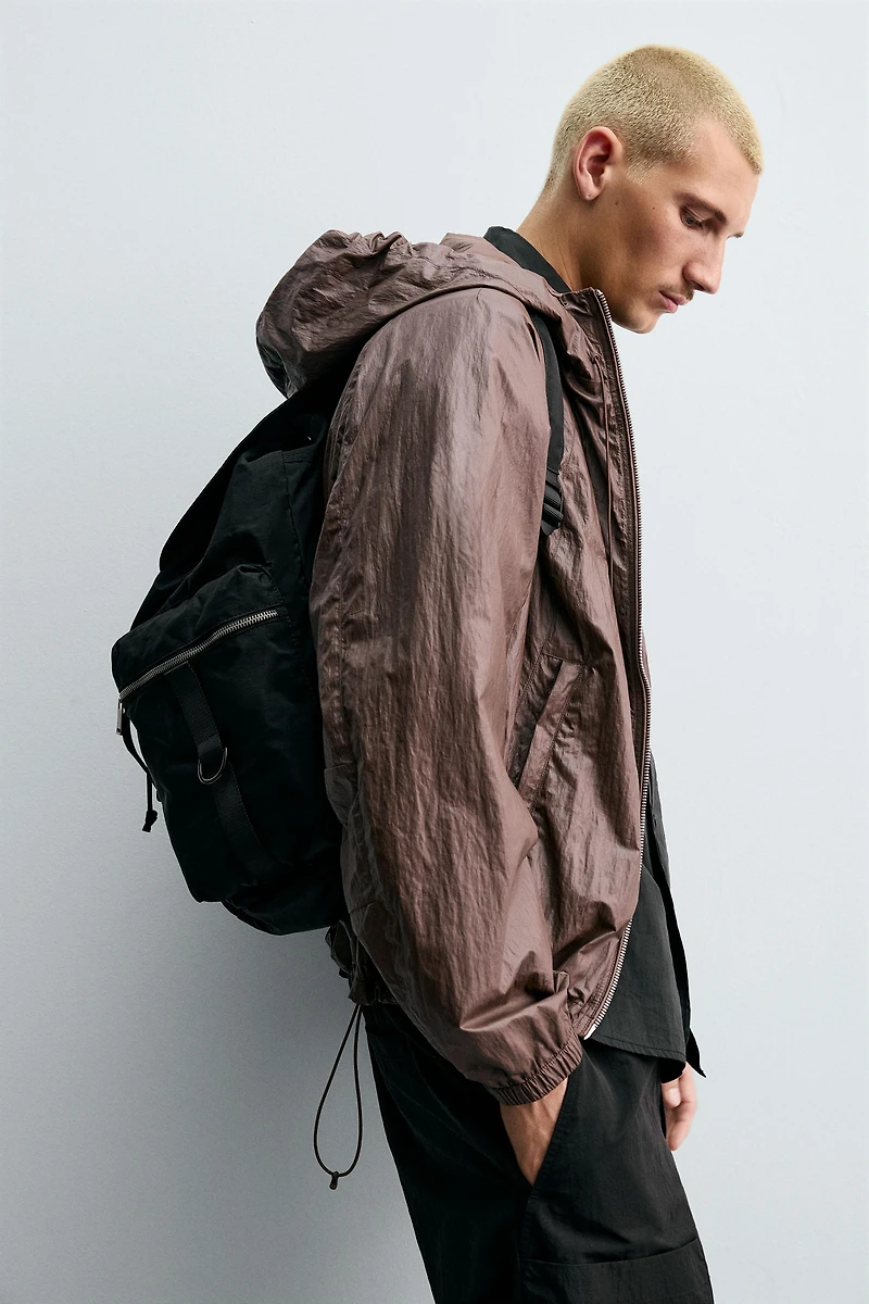 TECHNICAL FLAP BACKPACK