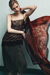 FOULARD À IMPRIMÉ ORIENTAL