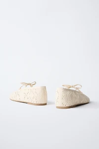 CROCHET BALLET FLATS
