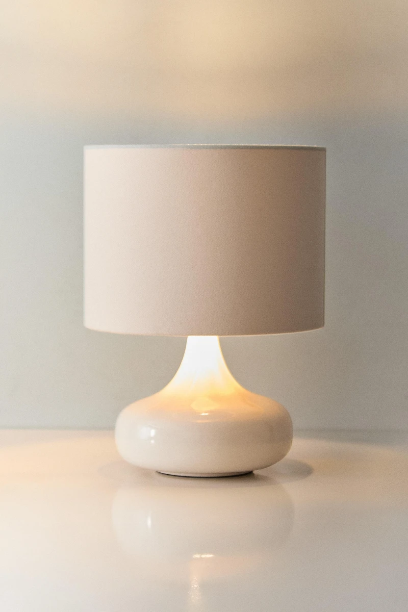 TABLE LAMP WITH CERAMIC BASE