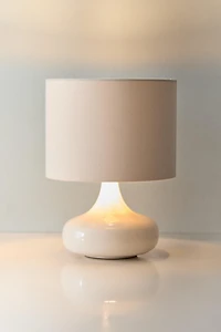 TABLE LAMP WITH CERAMIC BASE