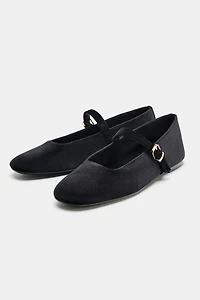 VELVET EFFECT BUCKLE BALLET FLATS